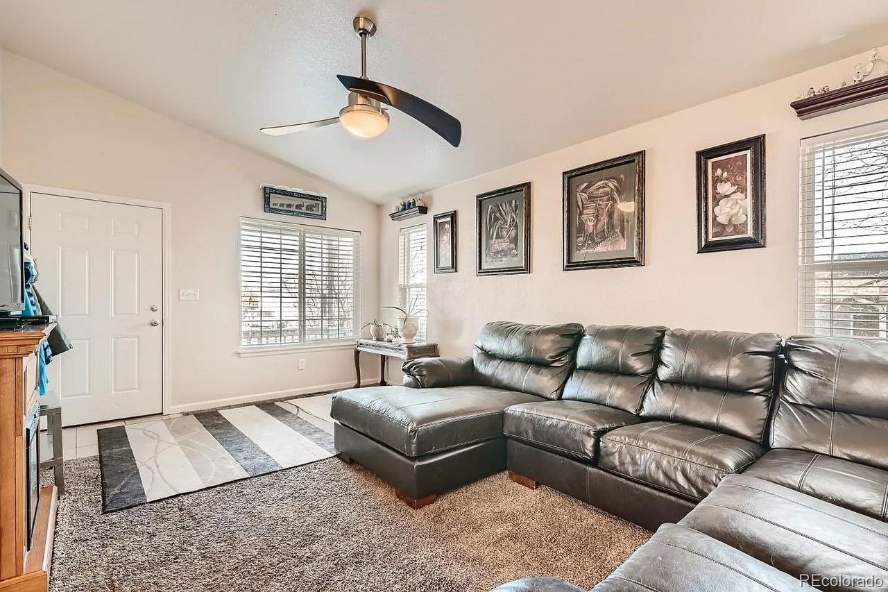 2604 Dock Dr #1 - Photo 2 of 13