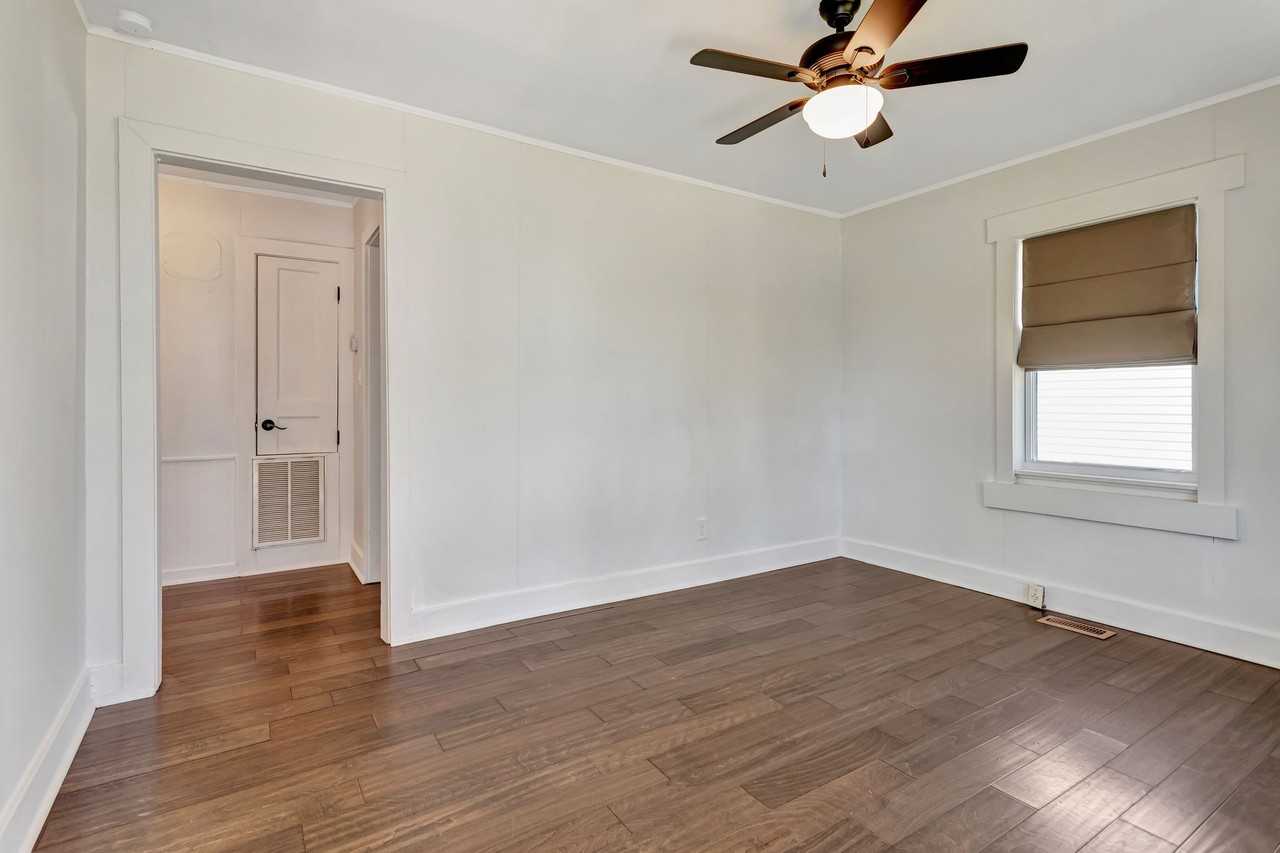 1908 Cherry St #1 - Photo 5 of 20