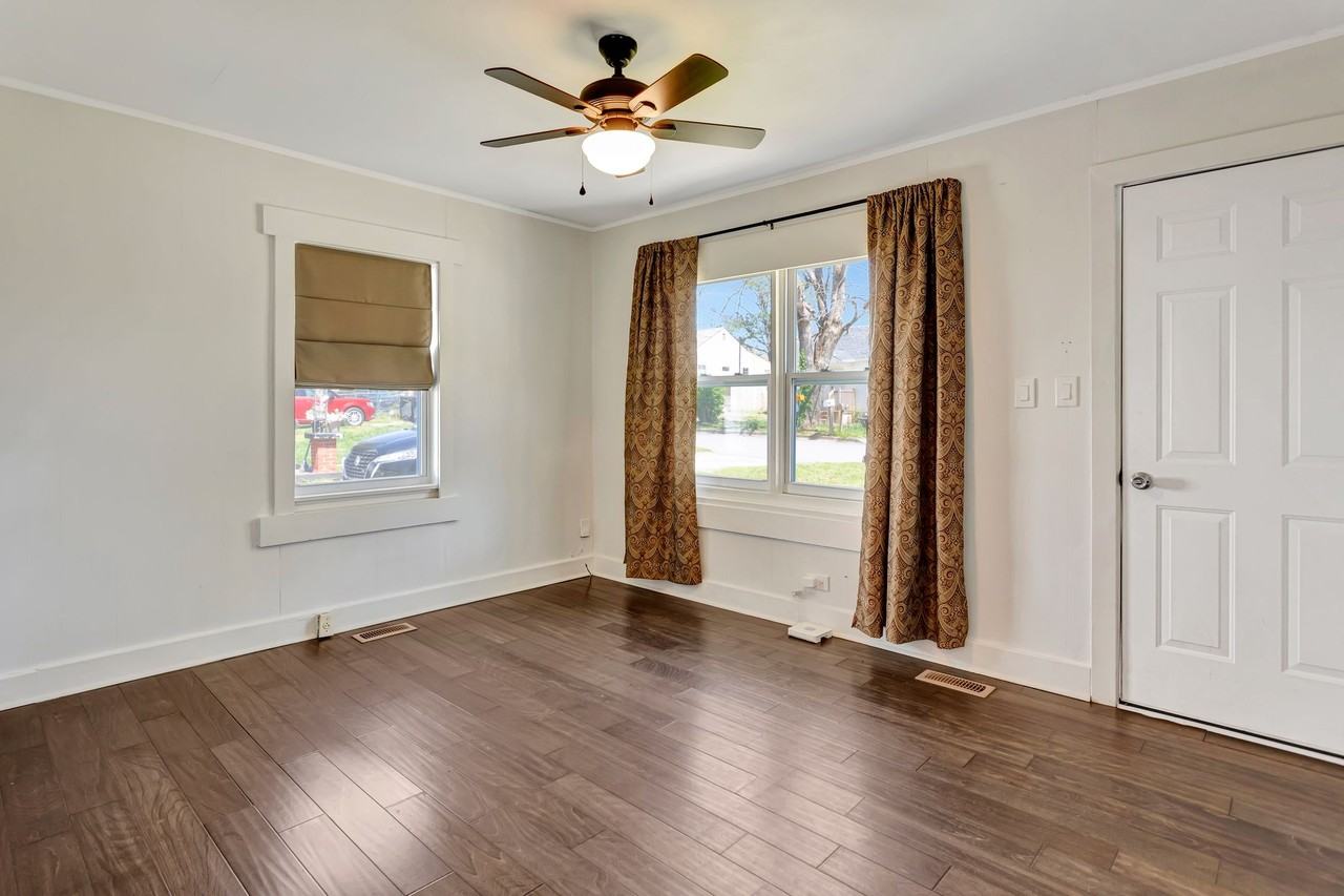 1908 Cherry St #1 - Photo 6 of 20