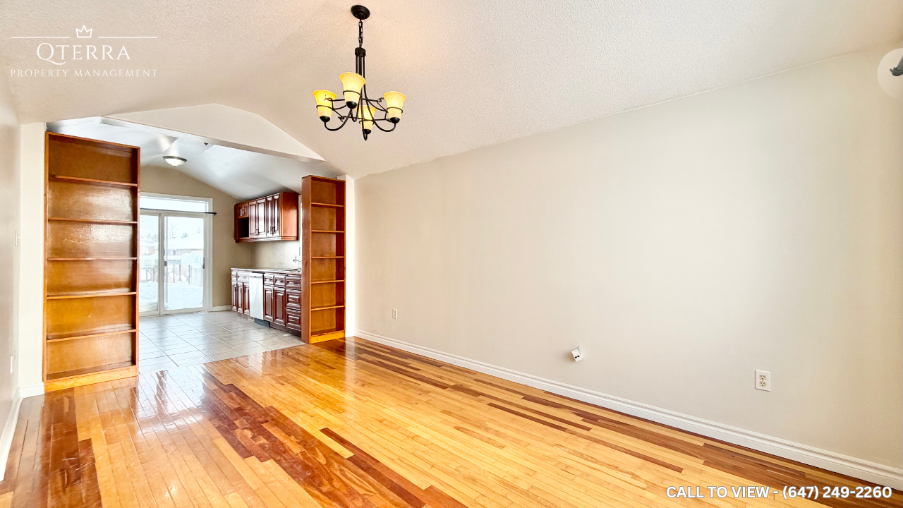 1-2 Quinlan Rd, Barrie, Ontario L4M 7A9 - Photo 2 of 8