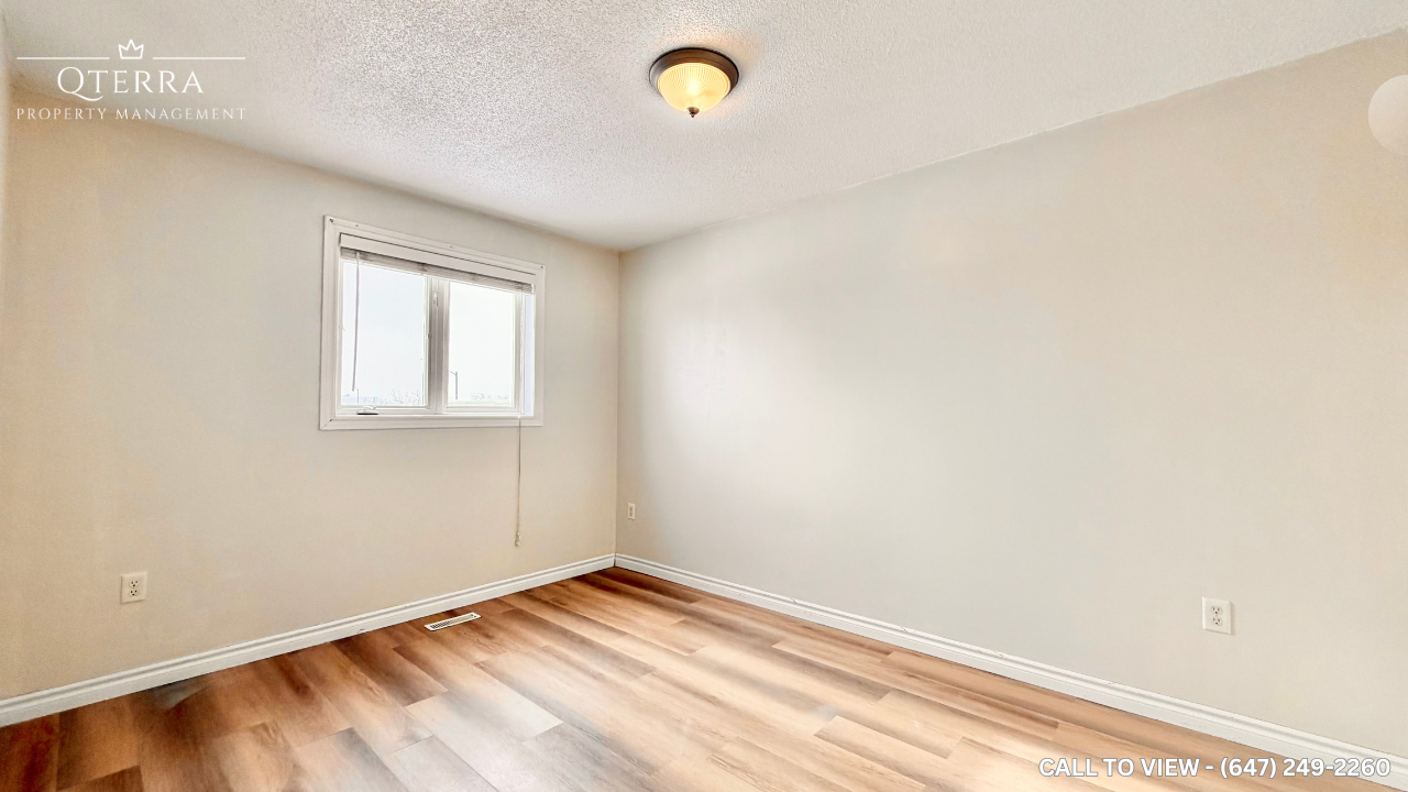 1-2 Quinlan Rd, Barrie, Ontario L4M 7A9 - Photo 5 of 8