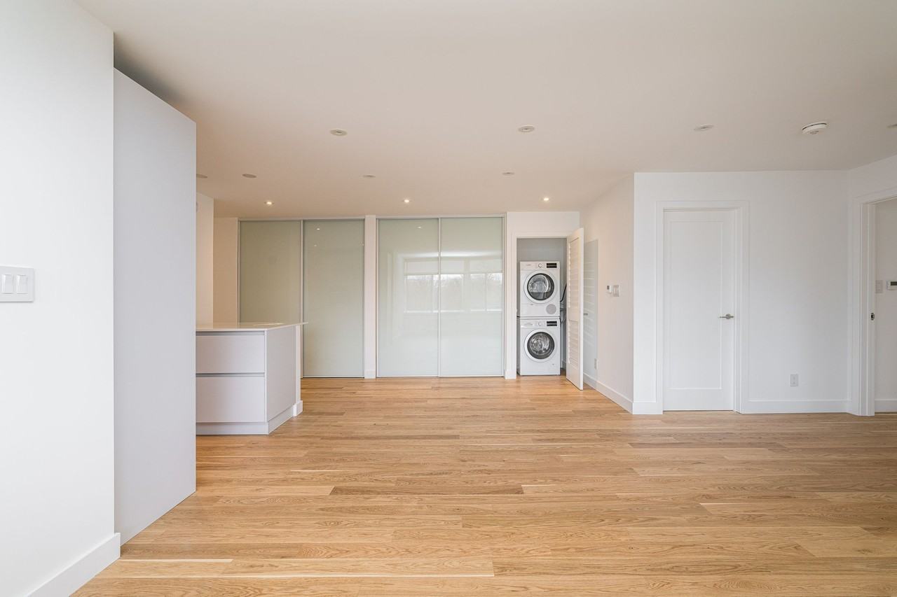 240 Oriole Parkway - Photo 6 of 17