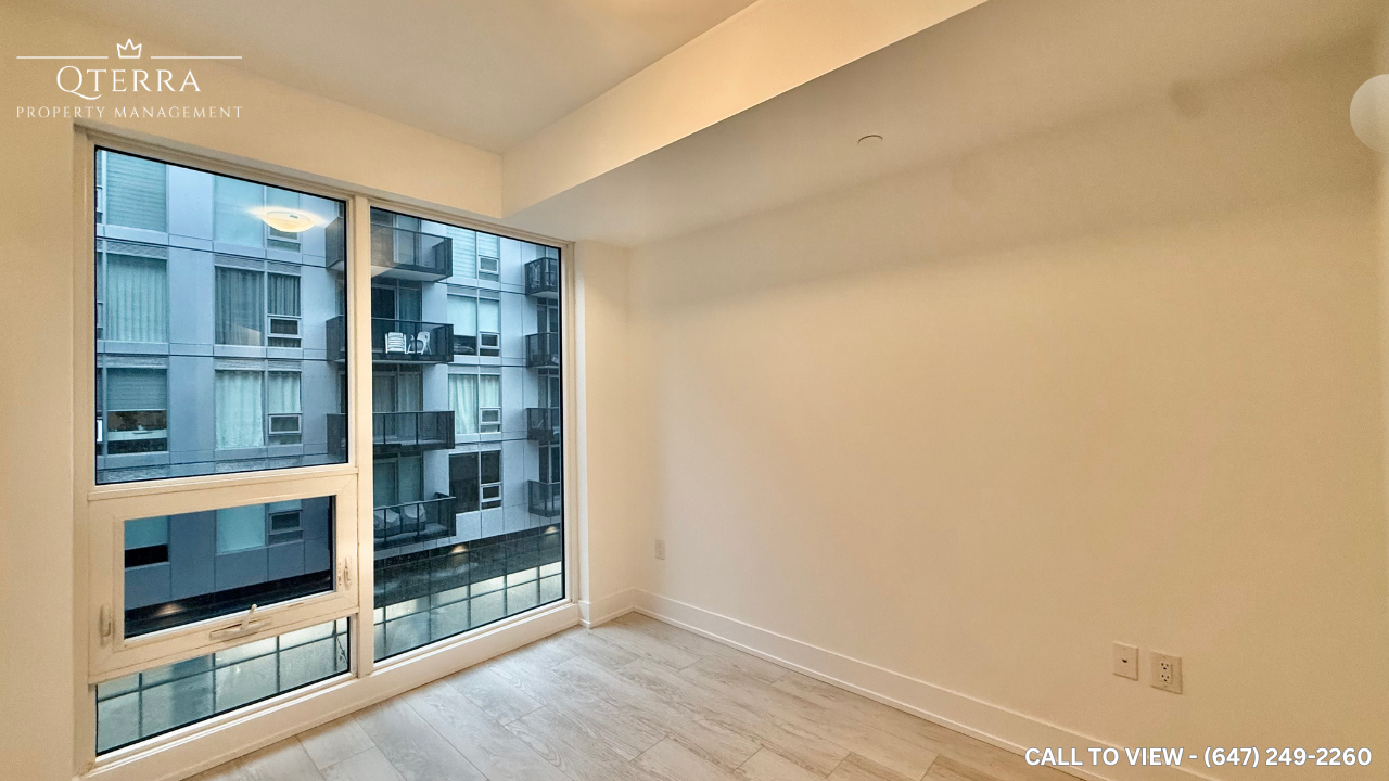 329-2450 Old Bronte Rd, Oakville, Ontario L6M 5P6 - Photo 4 of 7