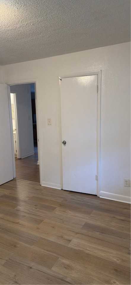 2721 Clayton Dr Nw #B - Photo 5 of 19