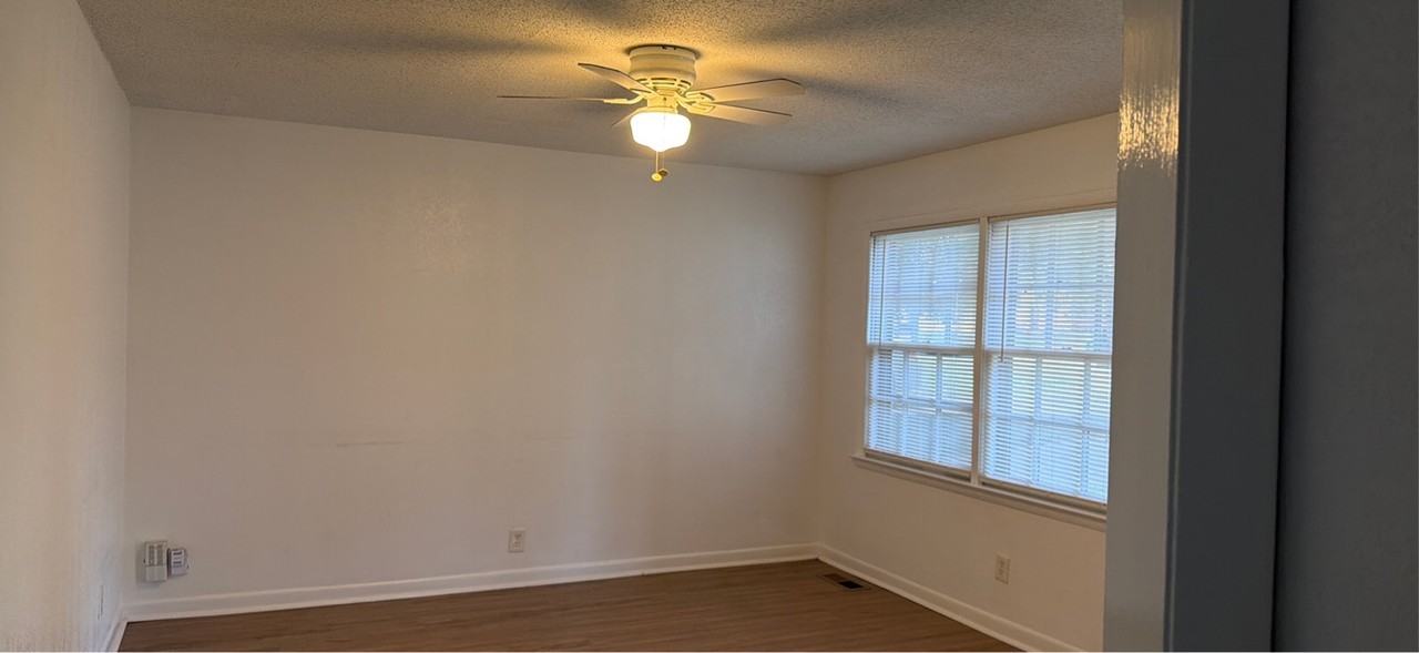 2721 Clayton Dr Nw #B - Photo 6 of 19