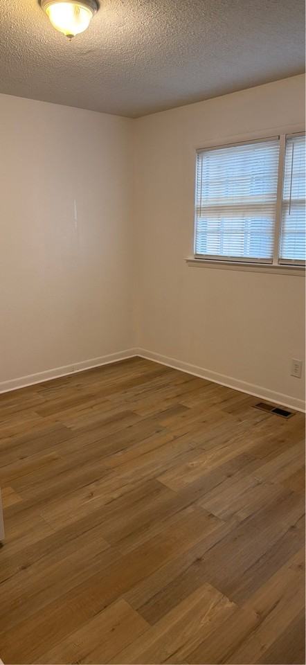 2721 Clayton Dr Nw #B - Photo 7 of 19