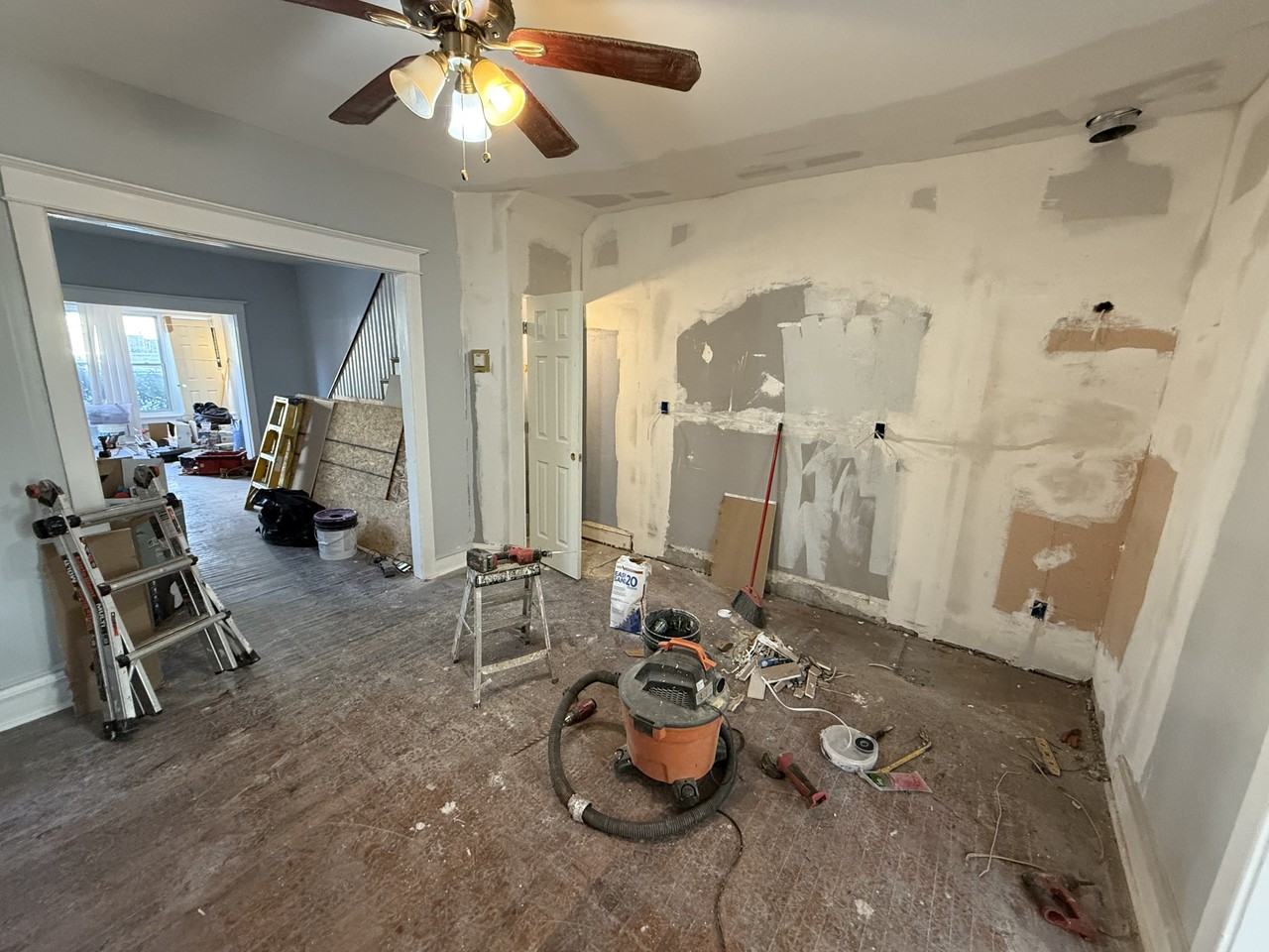 1243 Magnolia Ave #1 - Photo 3 of 6