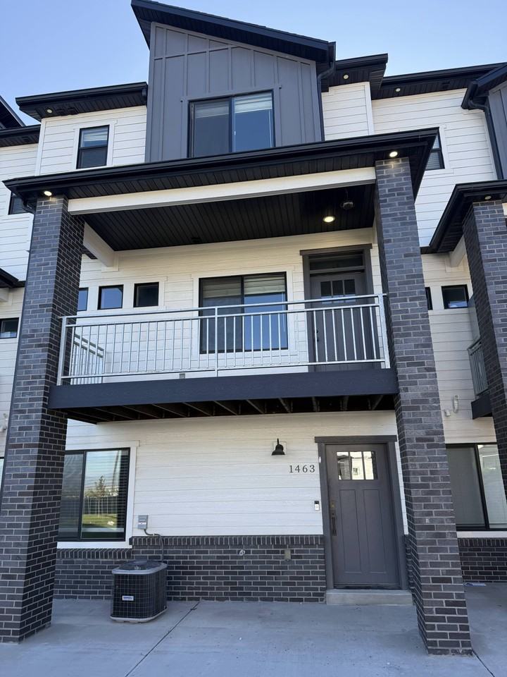 1467 N 1250 E #12 - Photo 2 of 11