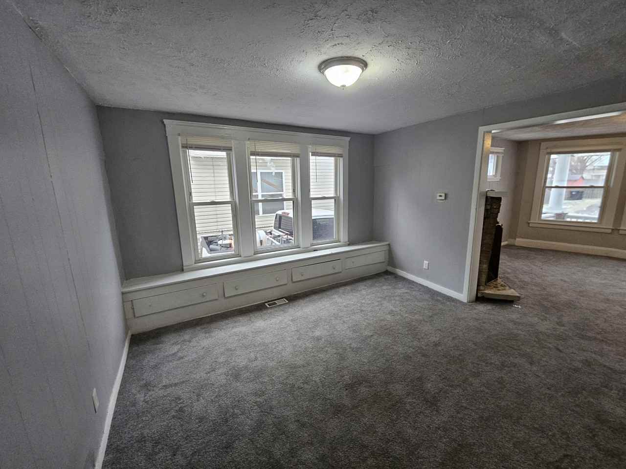 10602 Earle Ave - Photo 6 of 29