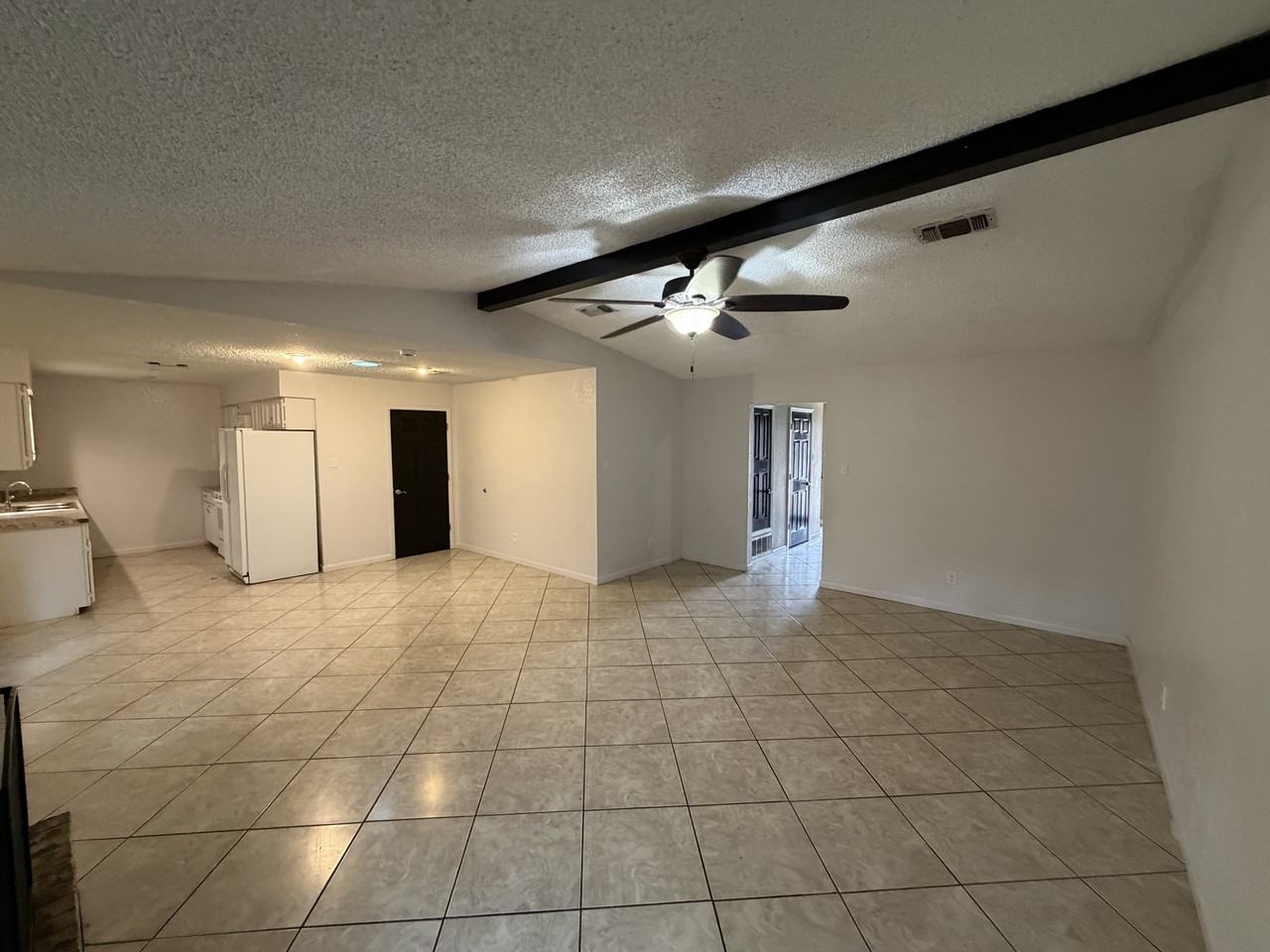 2706 Park Dr #1 - Photo 4 of 19