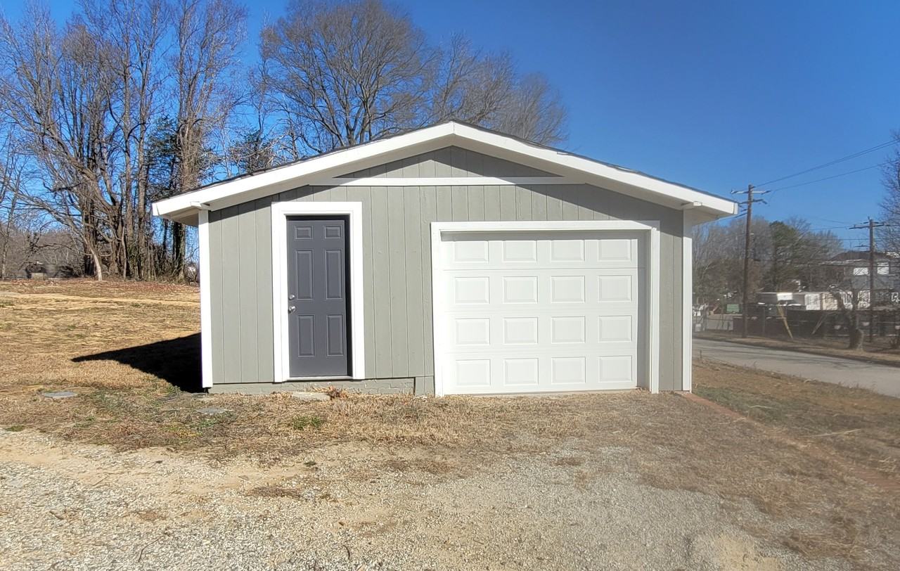 4302 Hilltop Rd #1 - Photo 4 of 15