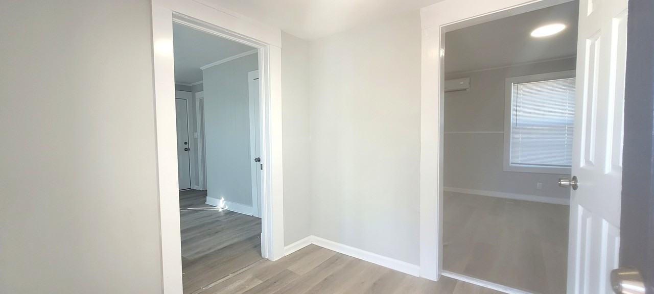 4302 Hilltop Rd #1 - Photo 5 of 15