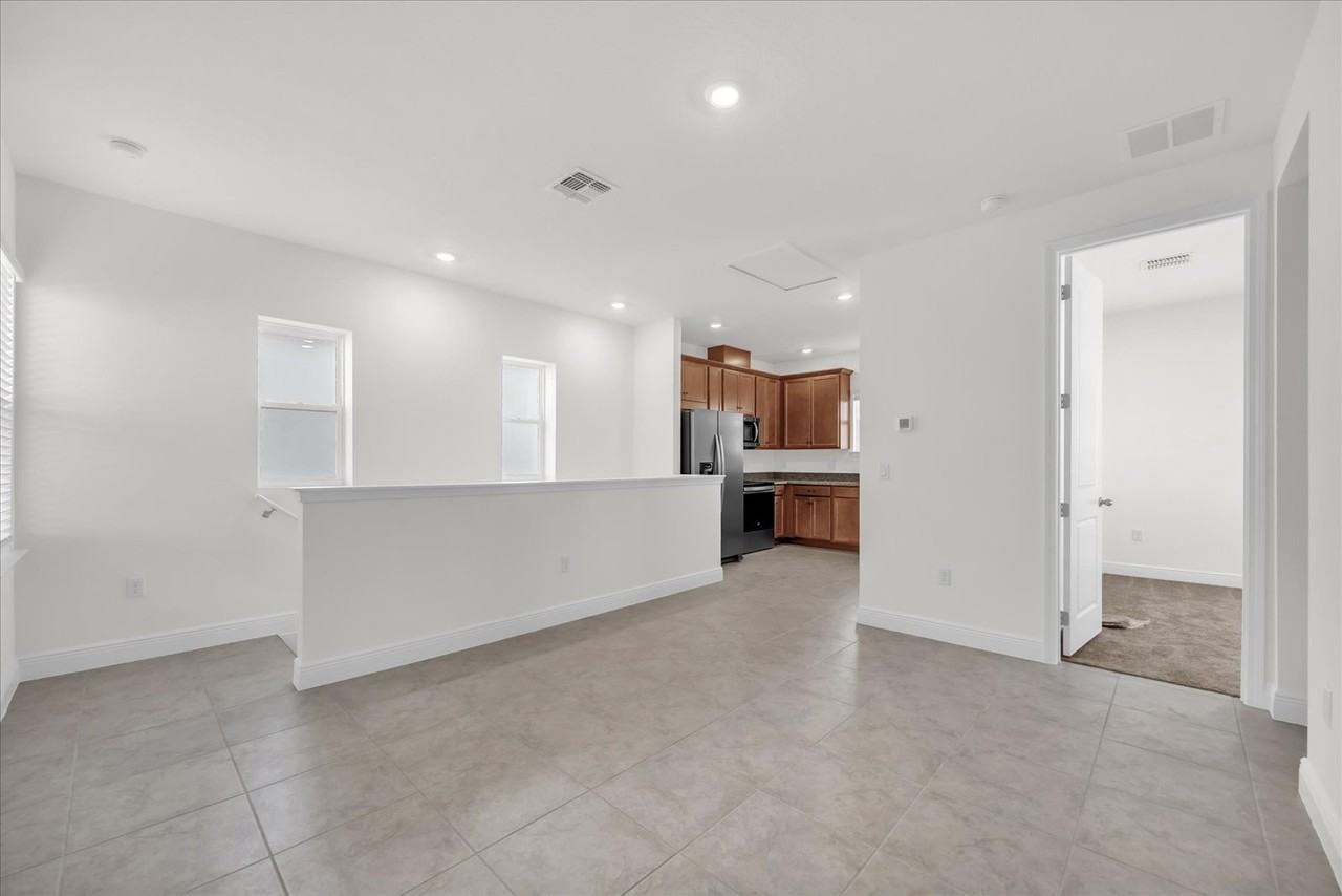 10129 Soddy Aly - . - Photo 2 of 18