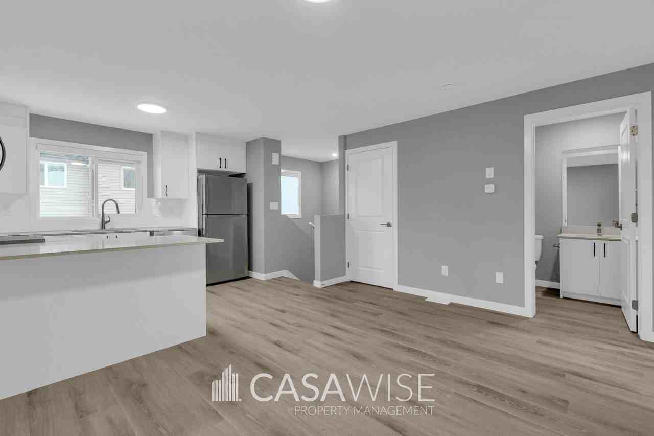 10250G 157 St Nw #GS - Photo 5 of 14