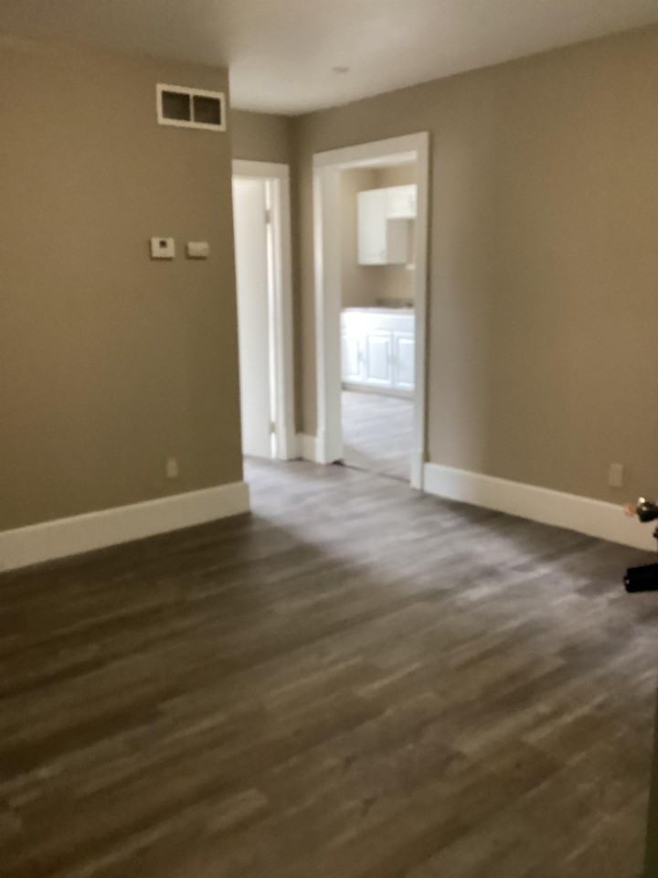 115 W Main St - Photo 7 of 9