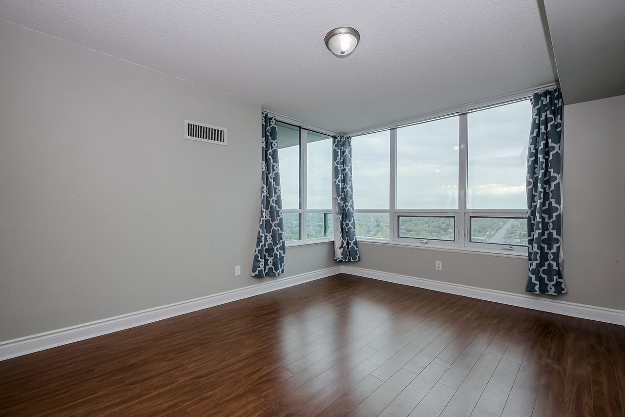 15 Apartment Building #2607 - Photo 5 of 10