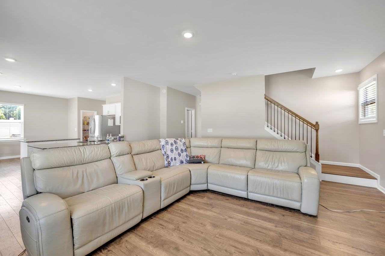 207 Bridlewood Ln #1 - Photo 5 of 25