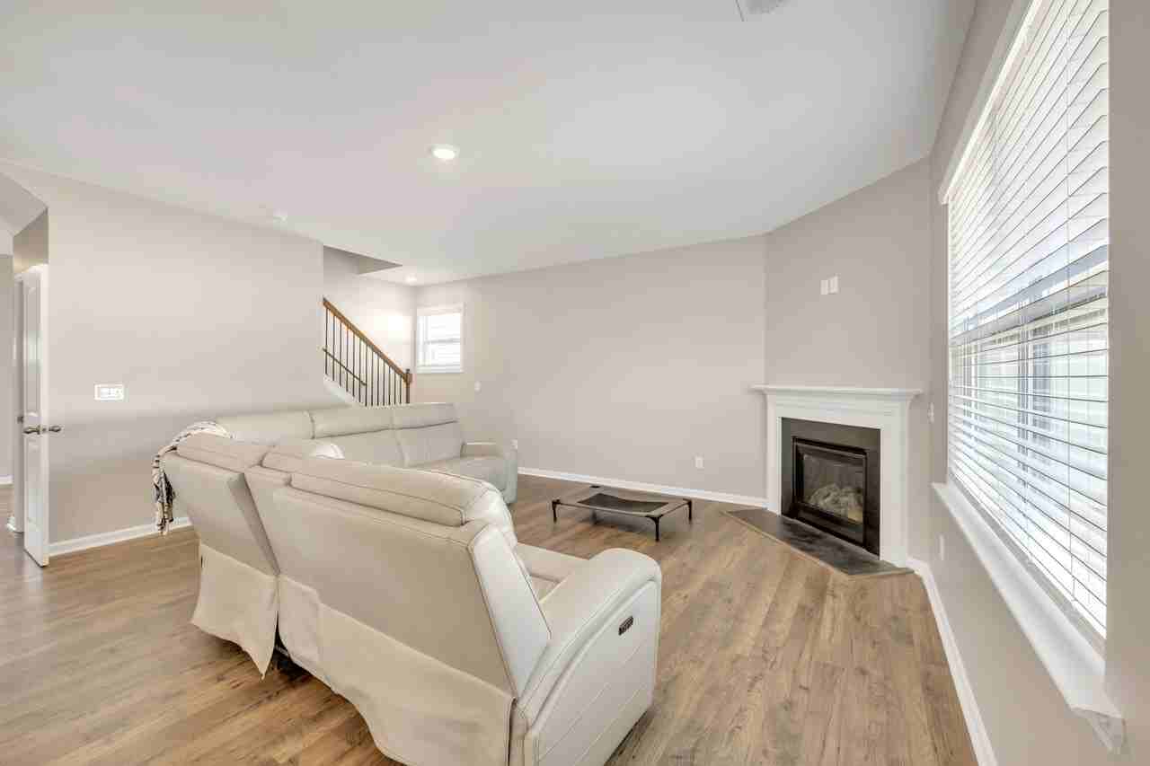 207 Bridlewood Ln #1 - Photo 6 of 25