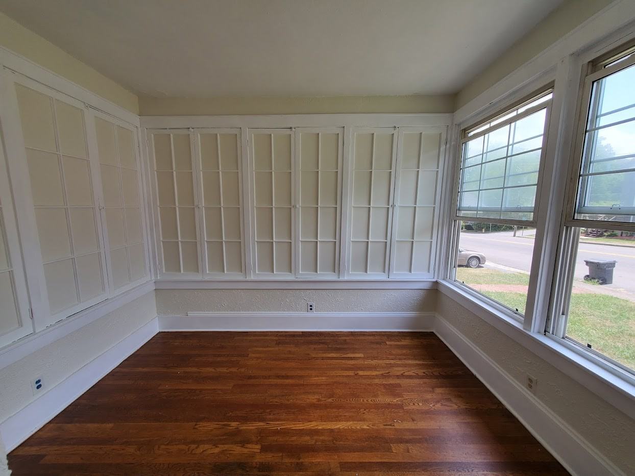 1209 Windsor Ave #1 - Photo 4 of 18