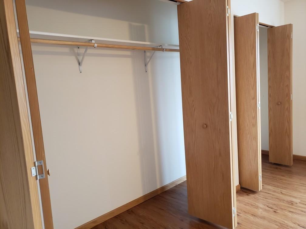 1875 W Pine St #214 - Photo 4 of 7