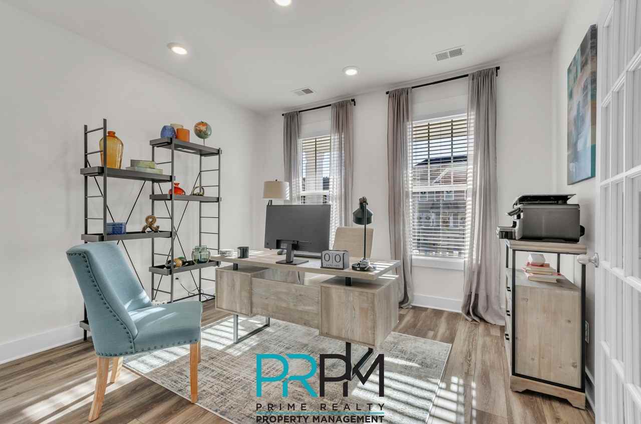 412 Granbury Dr #1 - Photo 5 of 30