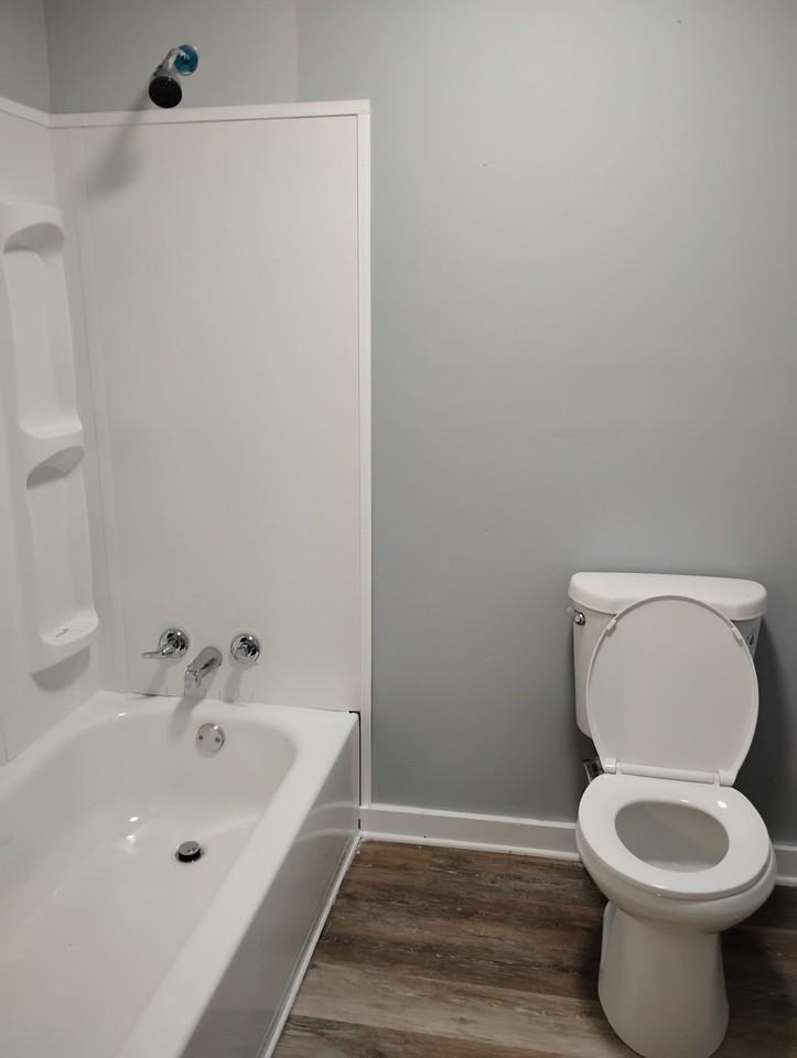 507 N 38th Ave #C - Photo 6 of 6