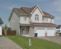 featured image of 7916 88 Ave #7916