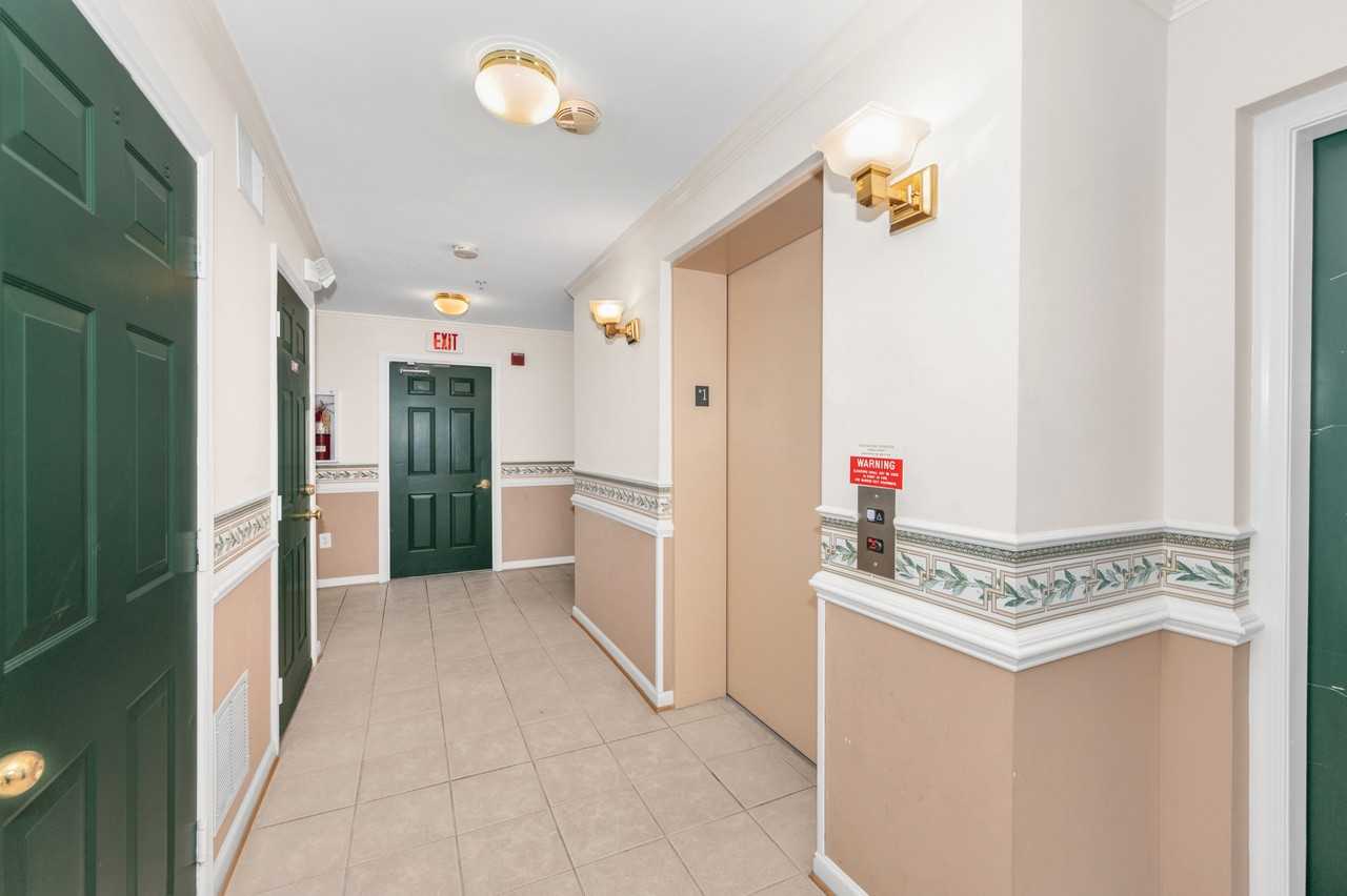 500 Bradley Court - 1Unit M #1 - Photo 4 of 22