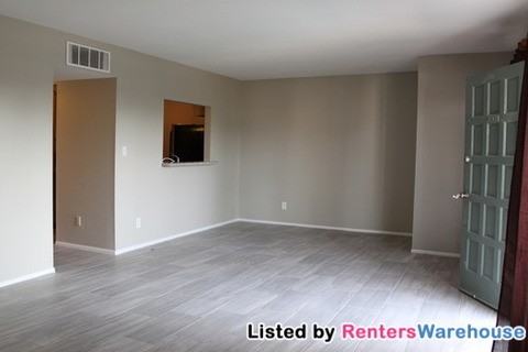 240 Old Litchfield Rd #208 - Photo 2 of 13