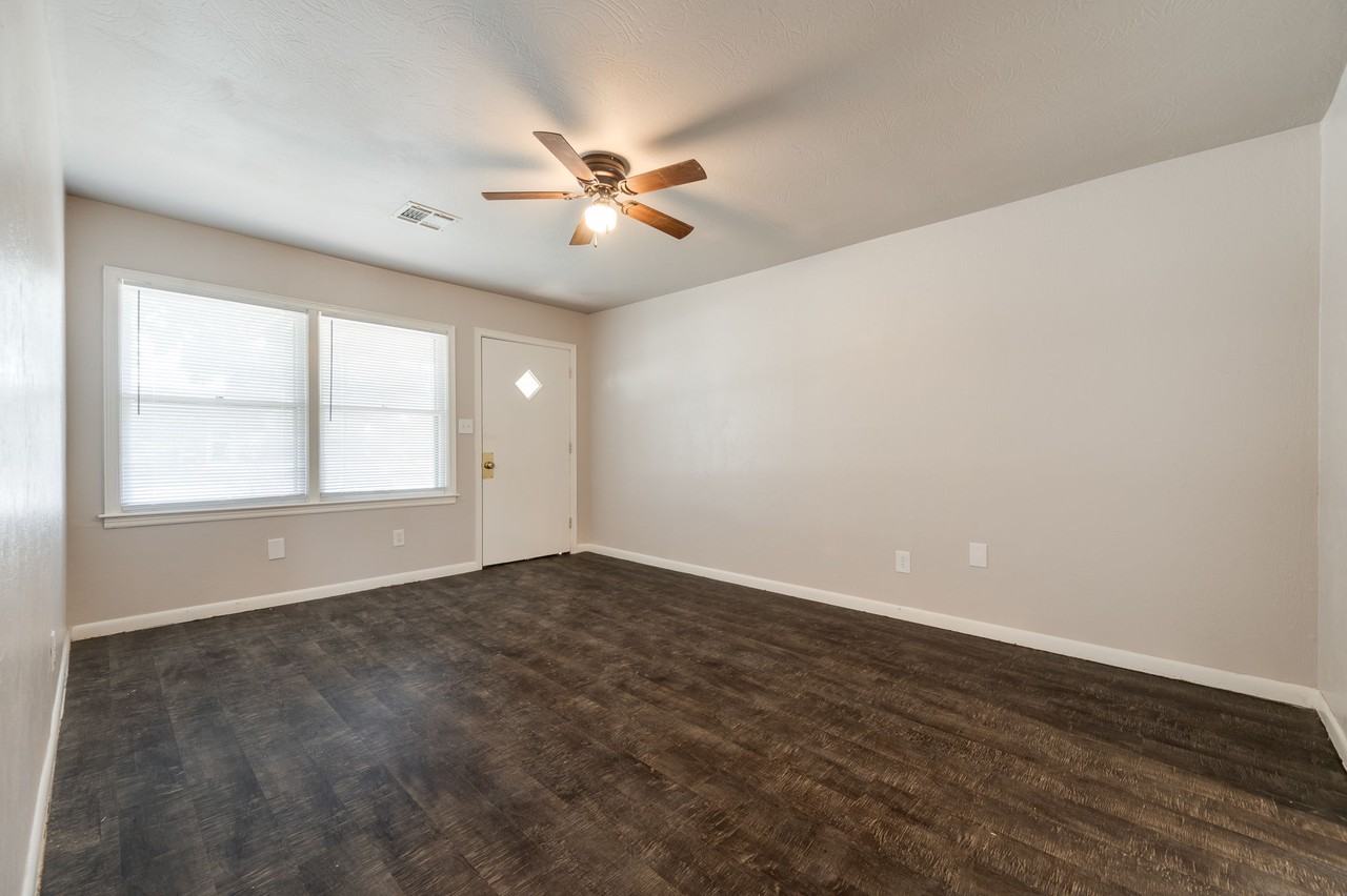 1709 S Dille Ave #1 - Photo 2 of 19