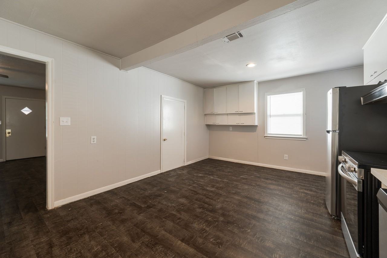 1709 S Dille Ave #1 - Photo 7 of 19