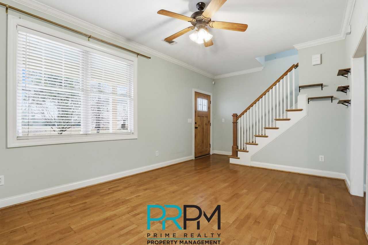 208 Anderson St #1 - Photo 6 of 26