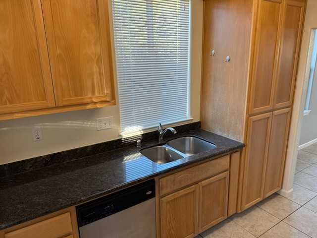 842 Hearn Ave #842 - Photo 3 of 15