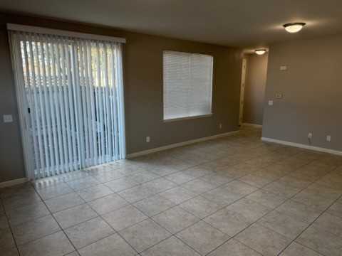 842 Hearn Ave #842 - Photo 4 of 15