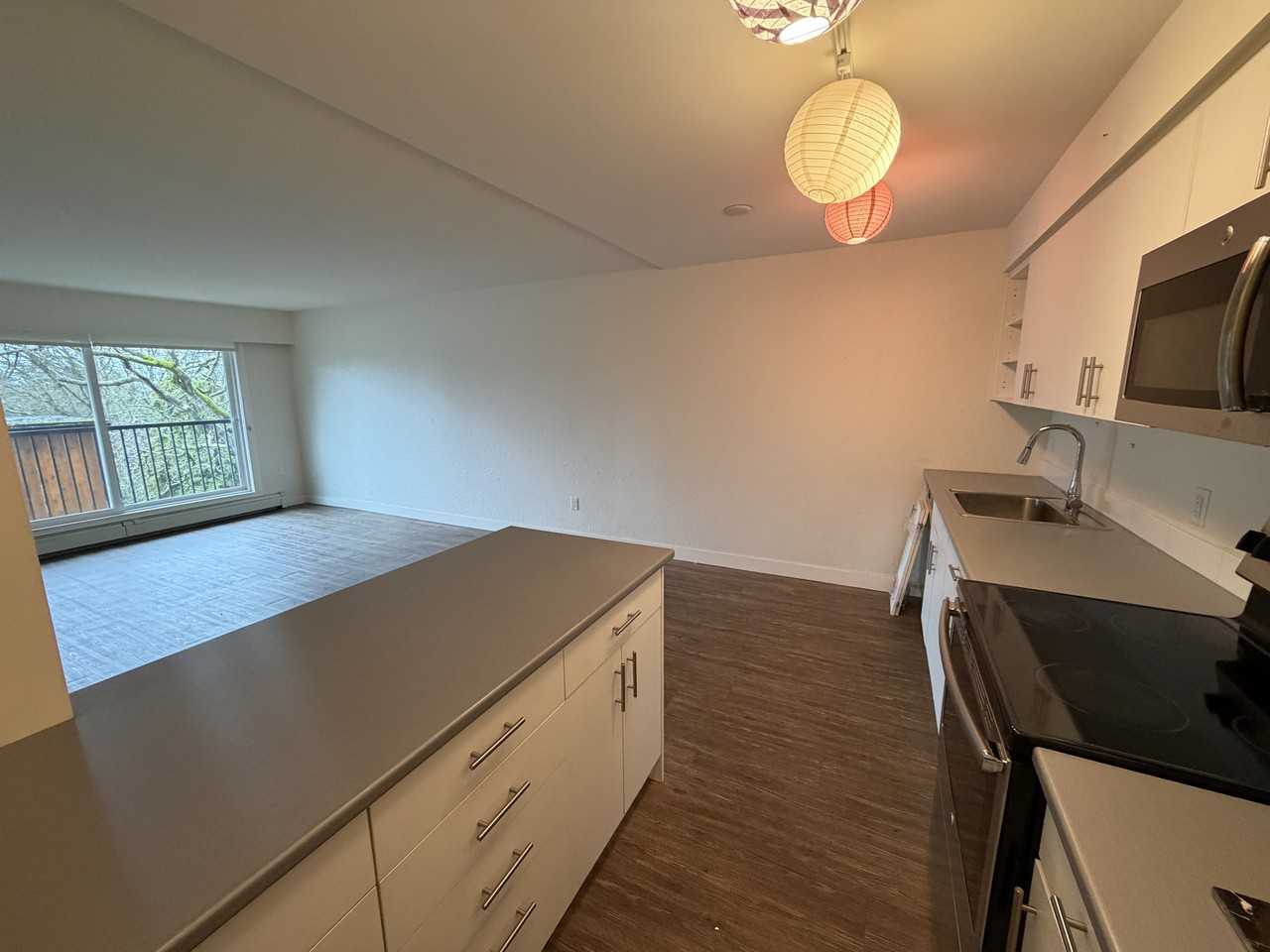 2626 Cook Stunit 203 #203 - Photo 3 of 9