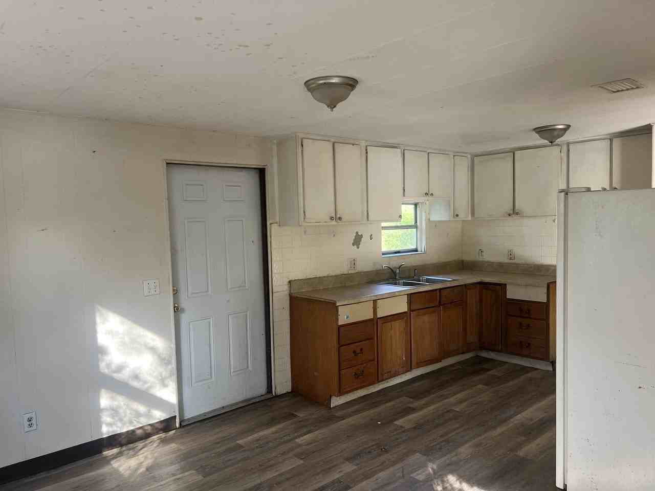 505 W Hubbard Ave #10 - Photo 5 of 13