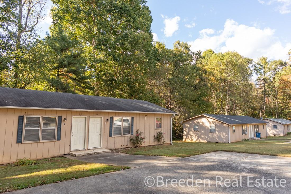 2694 Gamecroft St #6B - Photo 2 of 22