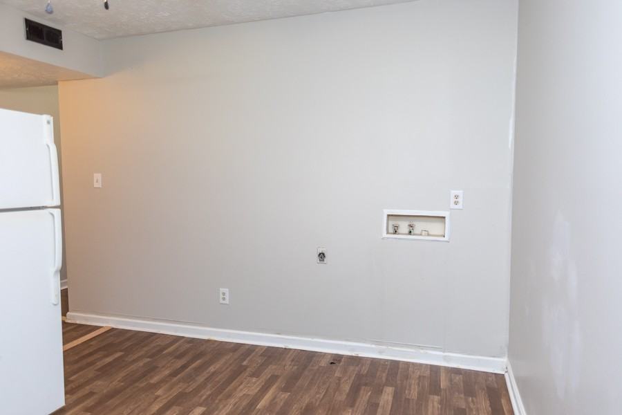2694 Gamecroft St #6B - Photo 7 of 22