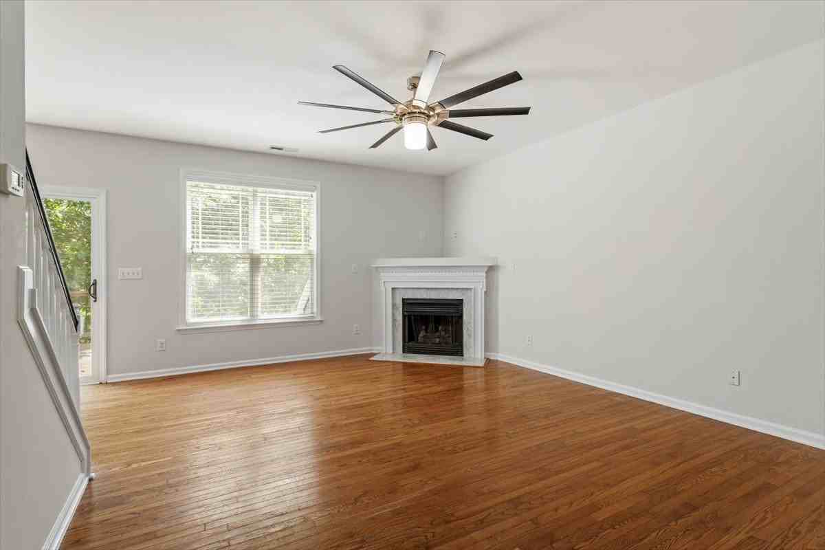 2396 Sapphire Valley Dr #1 - Photo 7 of 22