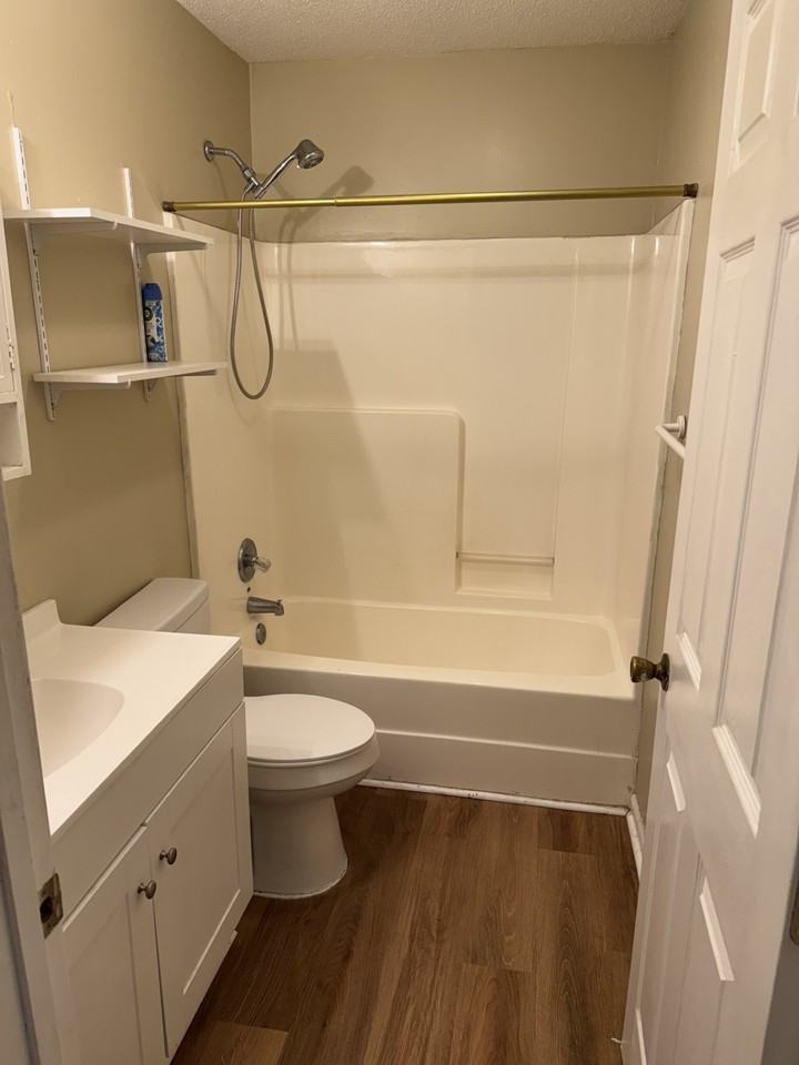 1210 / 1212 Whites Circle - 1210 #1210 - Photo 5 of 7