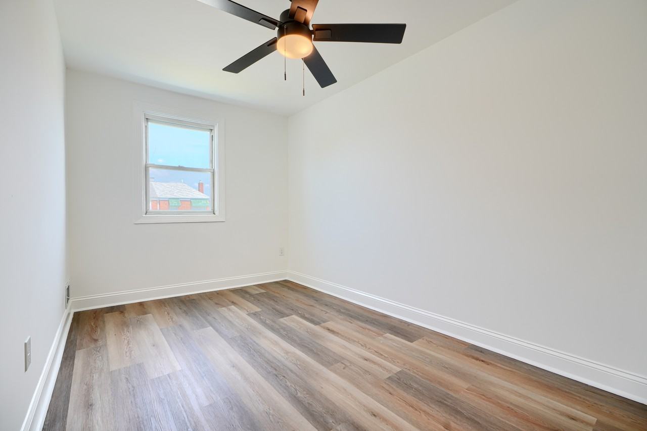 2204 Redthorn Rd #1 - Photo 5 of 9