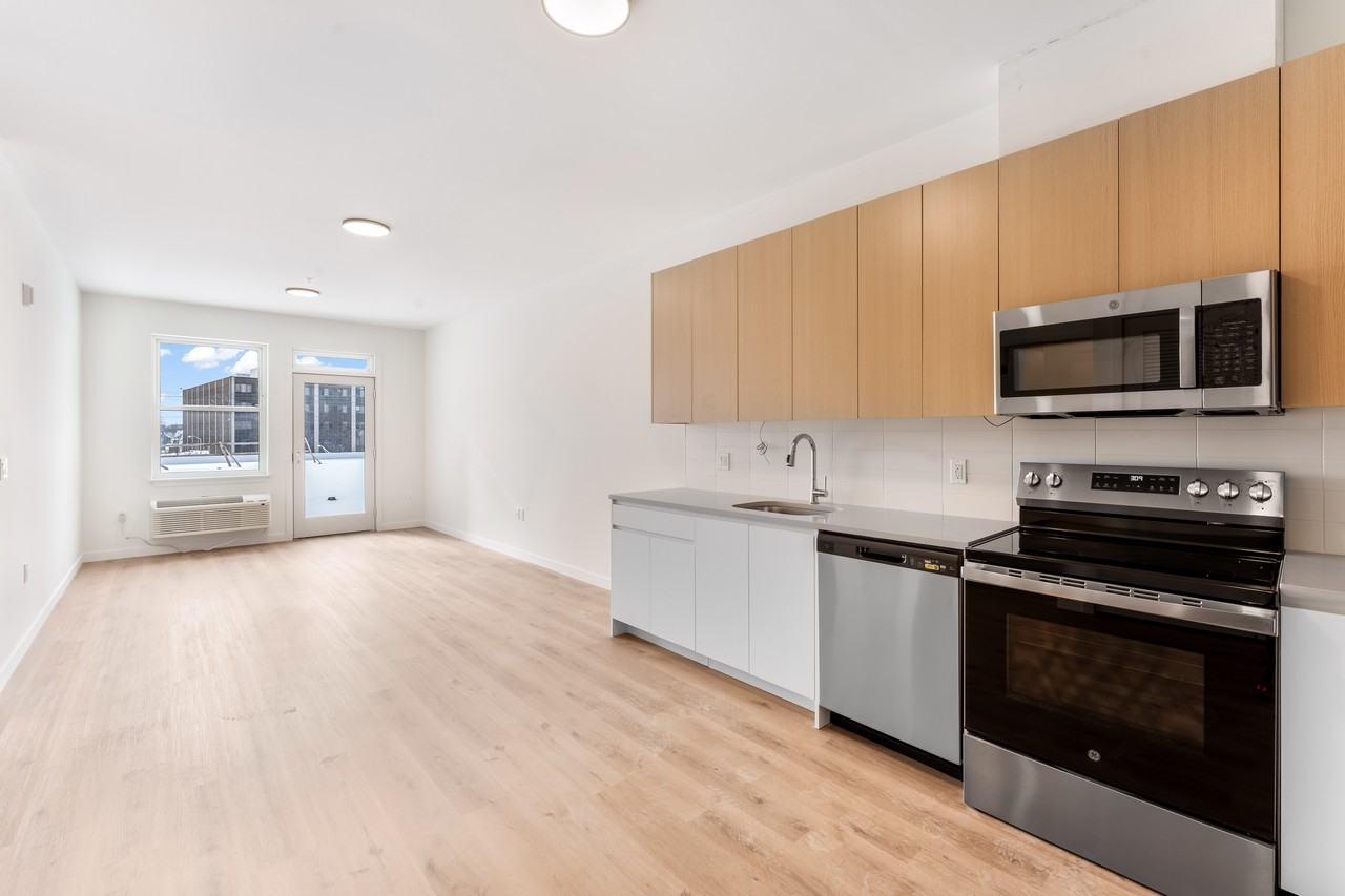 431 Main Street - Photo 3 of 12