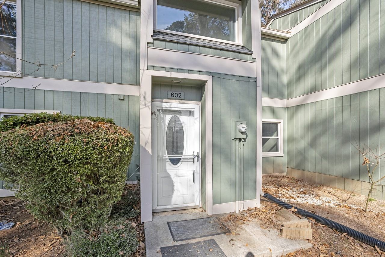 602 Dylan Ct #1 - Photo 4 of 26