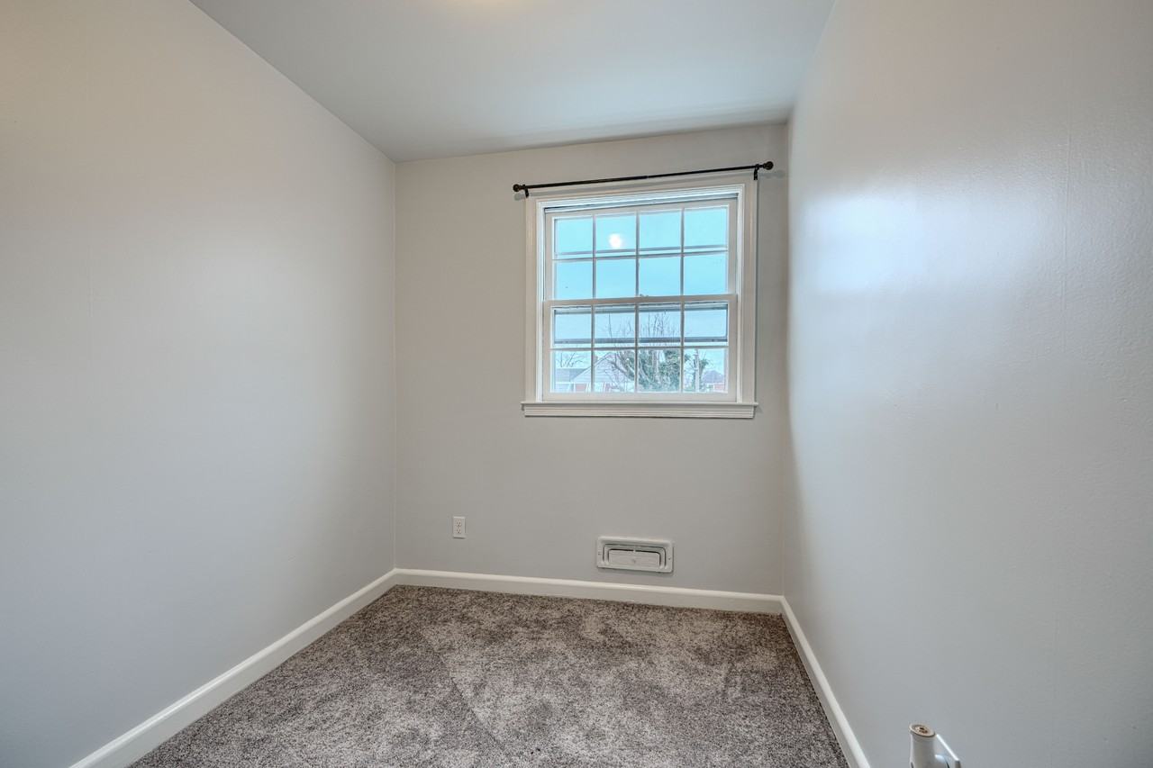 414 Westfield Rd #1 - Photo 5 of 11