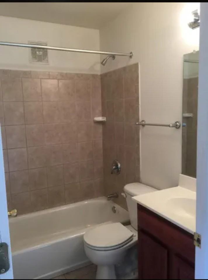 266 Washington Ave #A - Photo 6 of 8