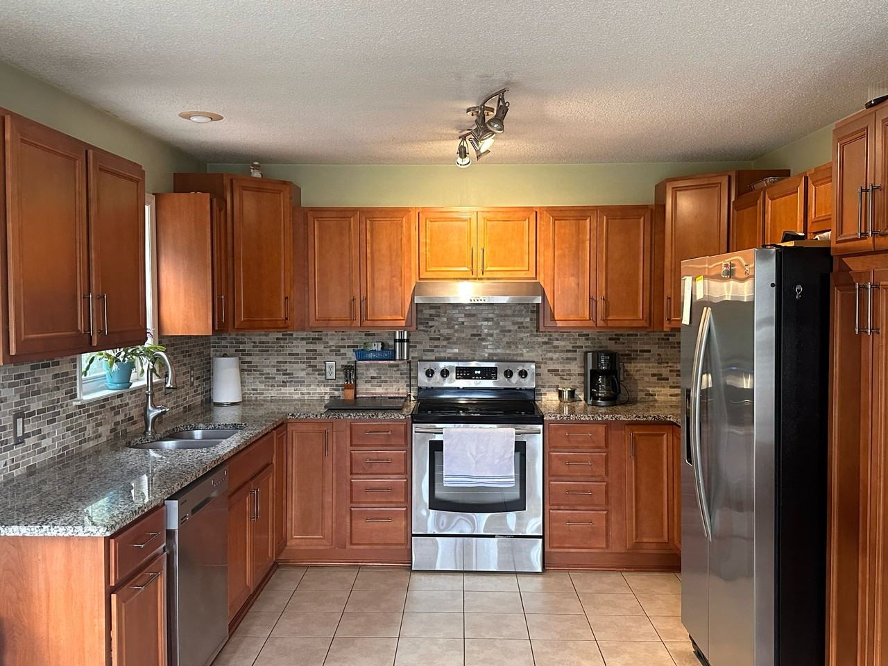 2837 Bridgeport Dr #1 - Photo 3 of 12