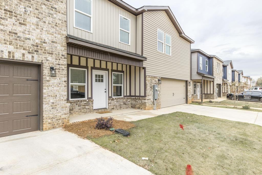 316 Beau Claire Cir #1 - Photo 4 of 50