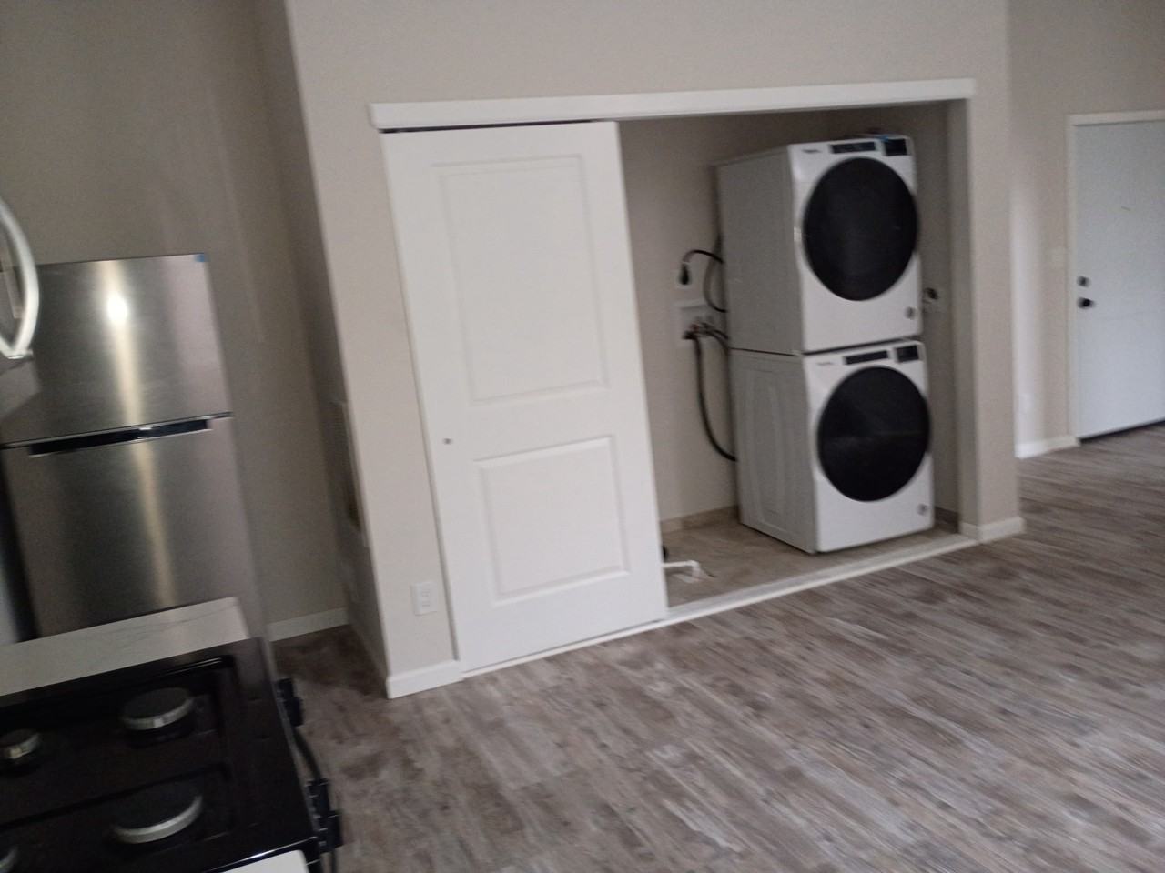 3016 E Thompson St - Photo 3 of 5