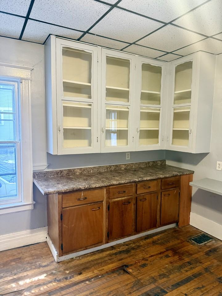 1007 Dewey Ave #1007 - Photo 3 of 28