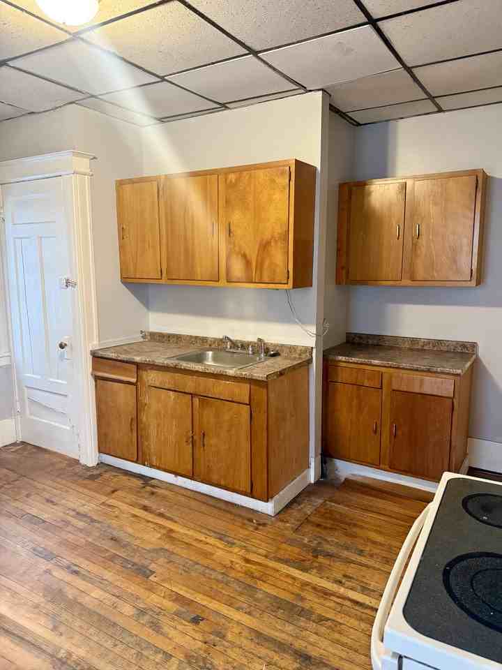 1007 Dewey Ave #1007 - Photo 4 of 28